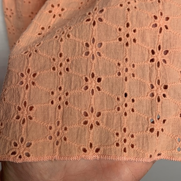 Blueage Collection Peach Floral Eyelet Peplum Top - Picture 4 of 7